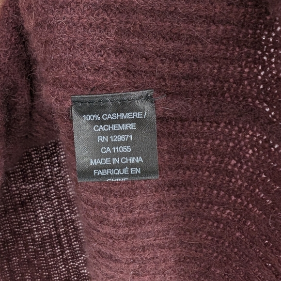 Skull Cashmere Boxy Cropped Cashmere Sweater Burgundy SOFT - Picture 5 of 5
